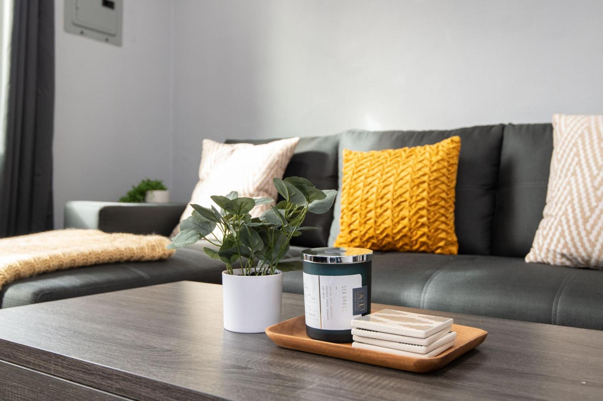 3bedroom 2bath Unit Complementary Parking Onsite *
