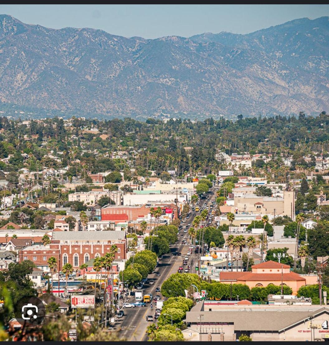 3bedroom 2bath Unit Complementary Parking Onsite * Los Angeles