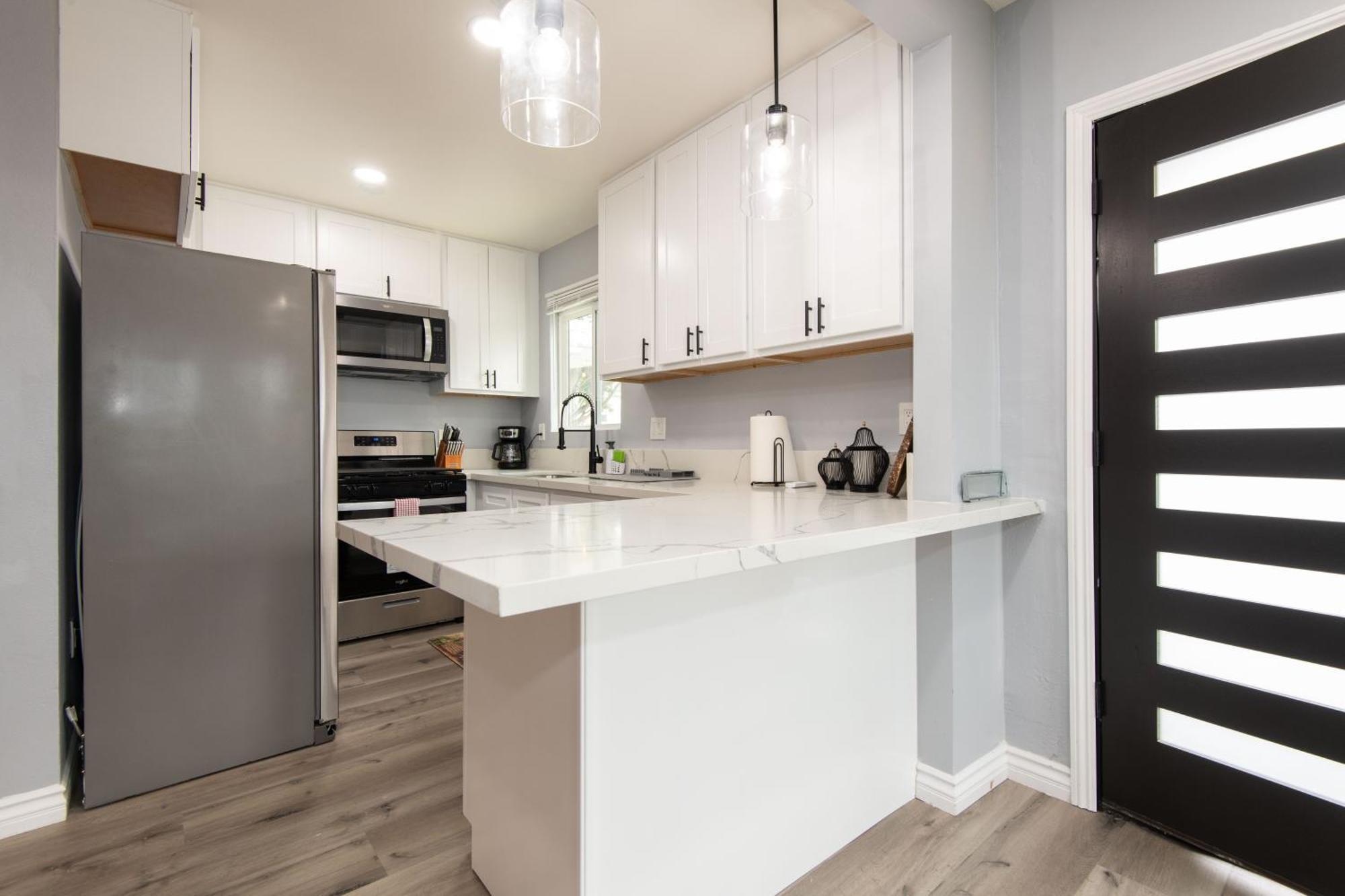 3bedroom 2bath Unit Complementary Parking Onsite